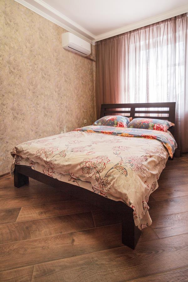 Best Apartments In Deribasovskaya أوديسا المظهر الخارجي الصورة